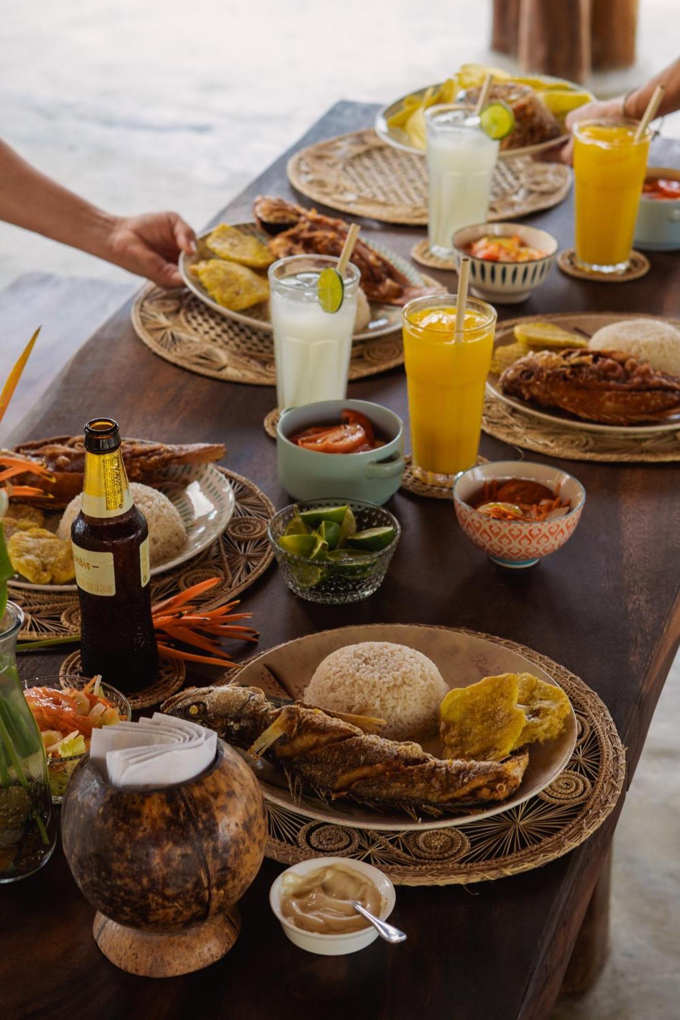 סן ברנרדו דל ויינטו Paraiso Natural Ecohotel מראה חיצוני תמונה
