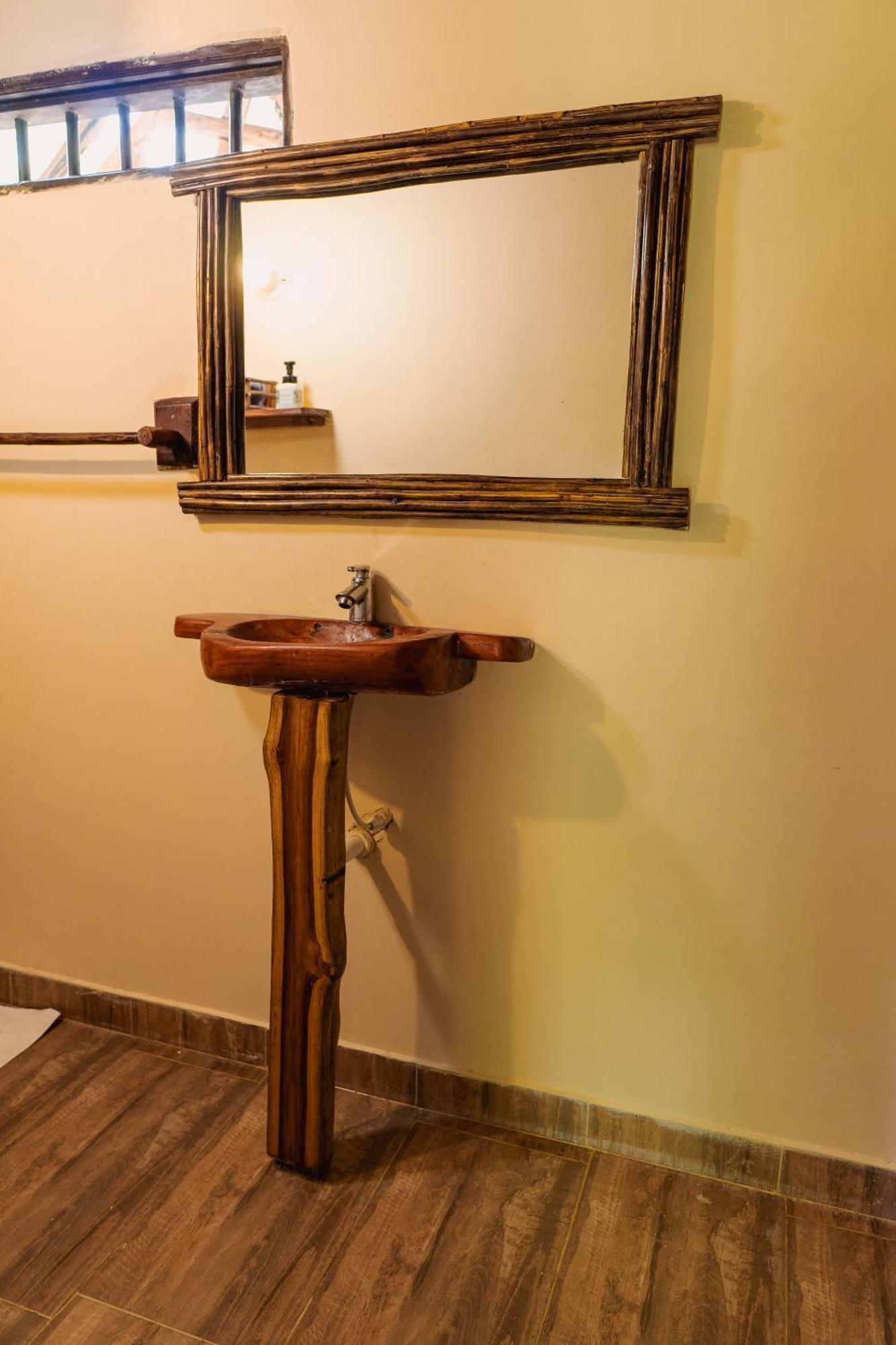 סן ברנרדו דל ויינטו Paraiso Natural Ecohotel חדר תמונה